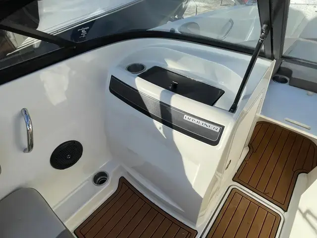 Bayliner Vr4