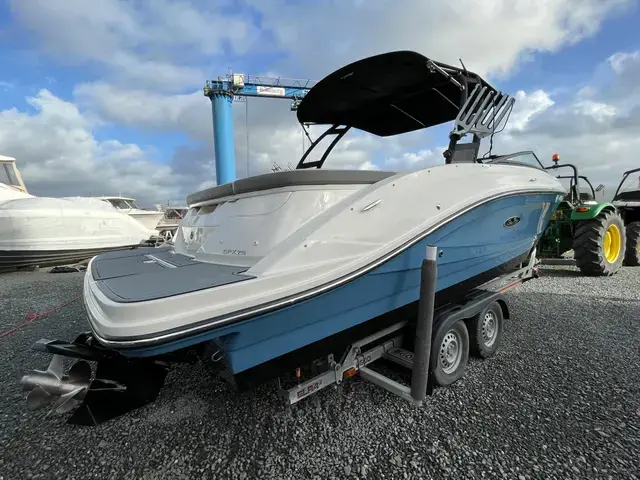 Sea Ray 230 Spx