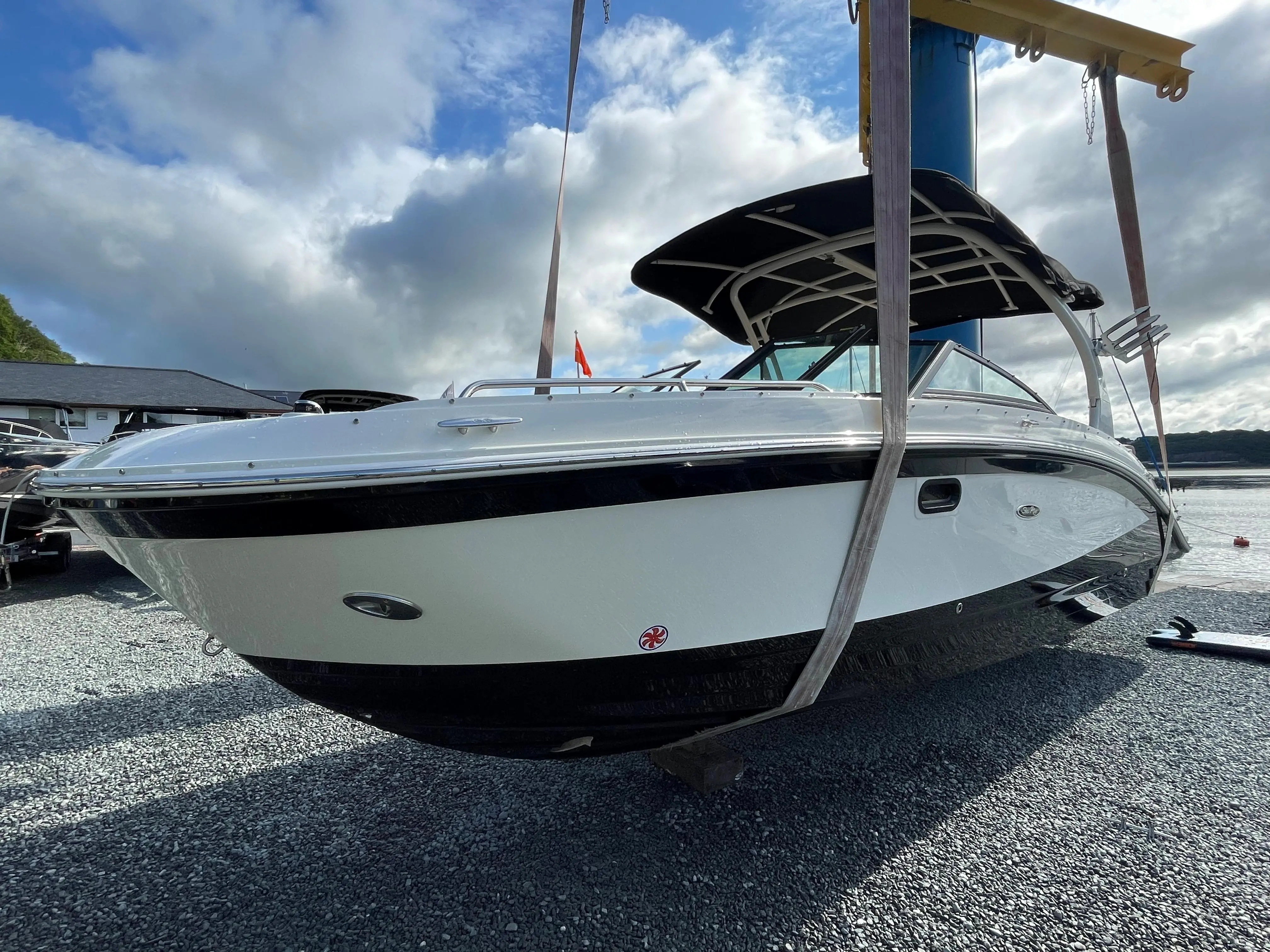 2023 Sea Ray 270 sdx