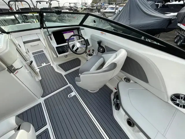 Sea Ray 230 Spx