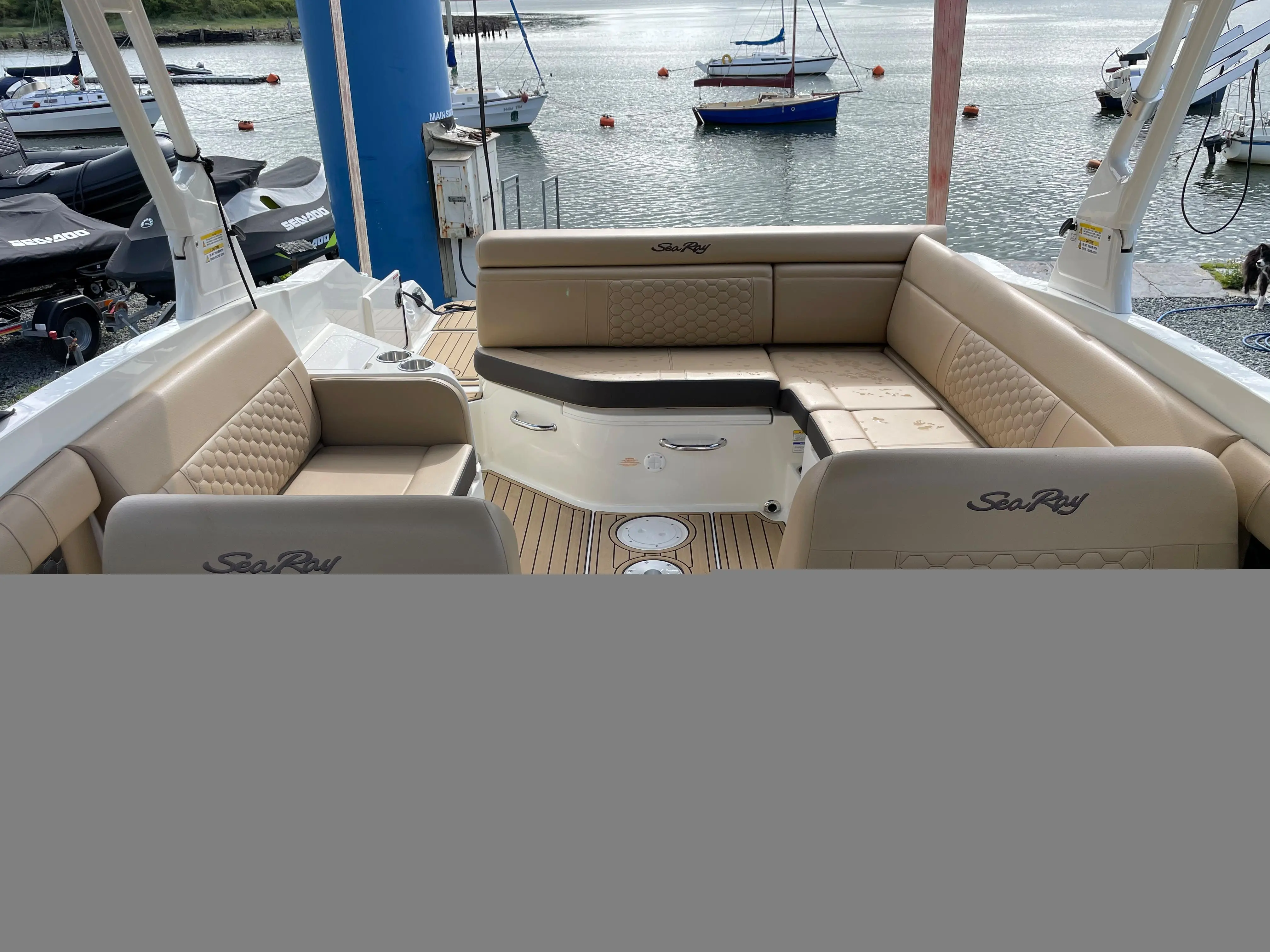 2023 Sea Ray 270 sdx