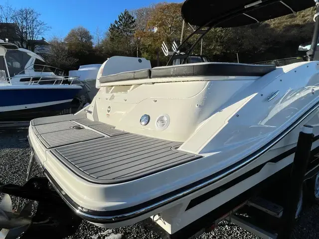 Sea Ray 230 Spx