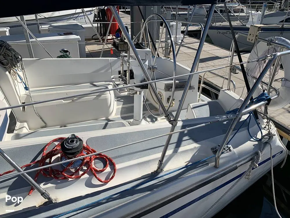 1989 Hunter 33.5