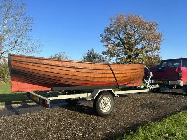 Classic 15' Clinker Dinghy