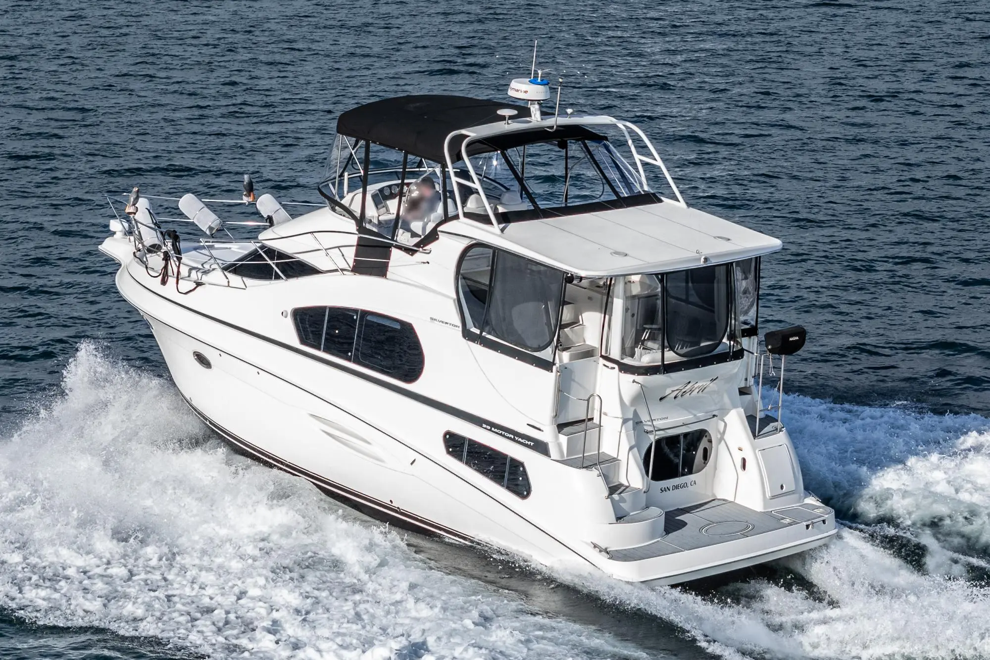 2005 Silverton 39 motor yacht