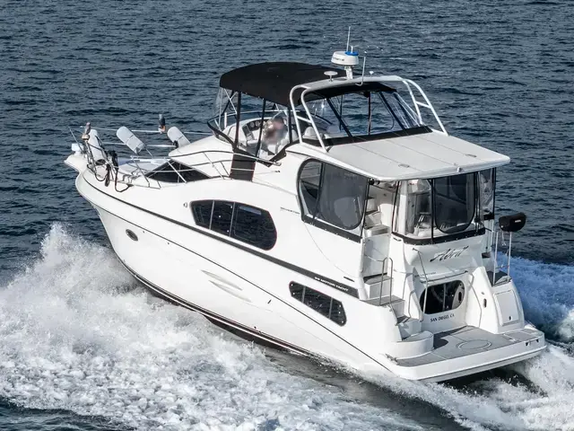 Silverton 39 Motor Yacht