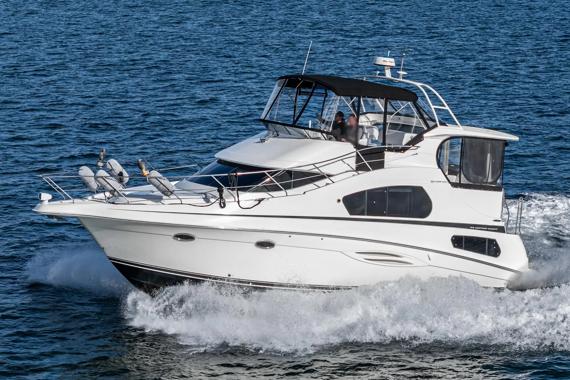 2005 Silverton 39 motor yacht