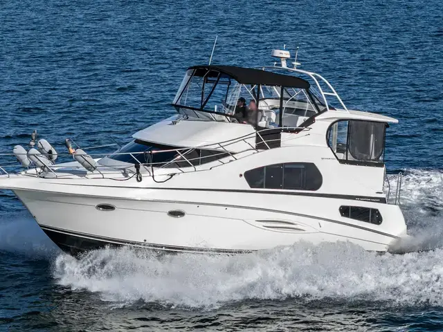 Silverton 39 Motor Yacht