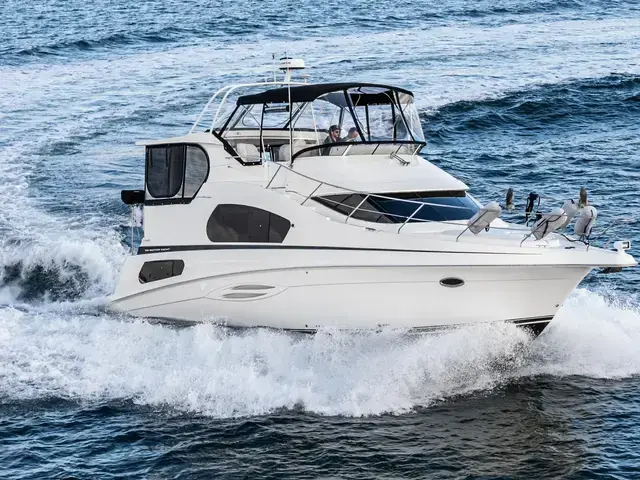 Silverton 39 Motor Yacht