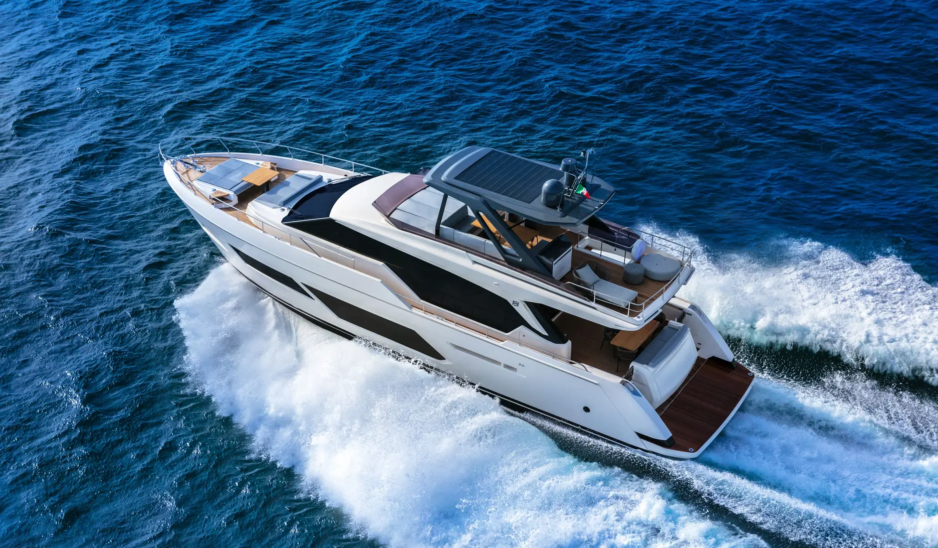 2024 Ferretti 720