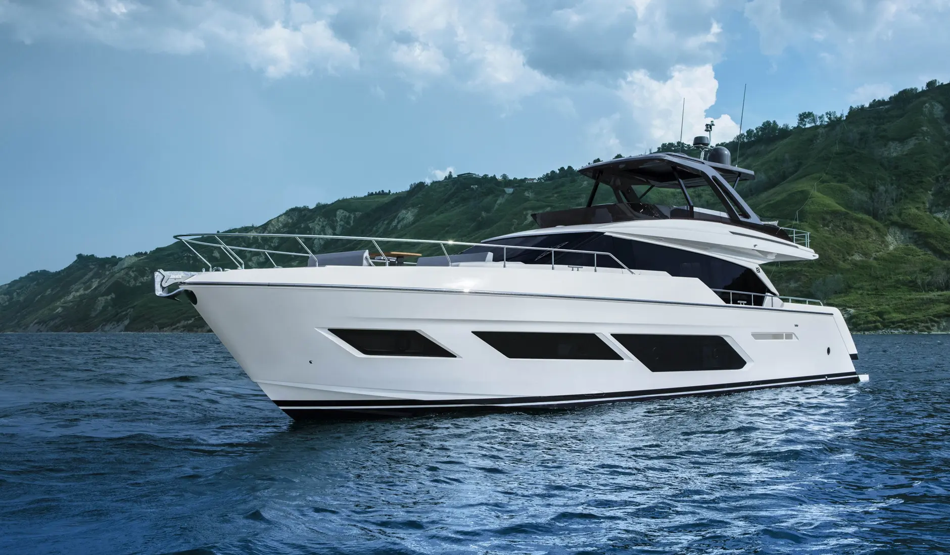 2024 Ferretti 720