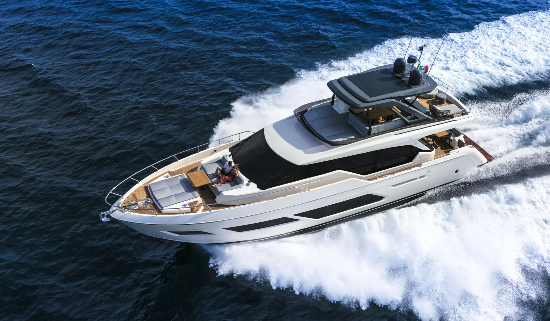 2024 Ferretti 720