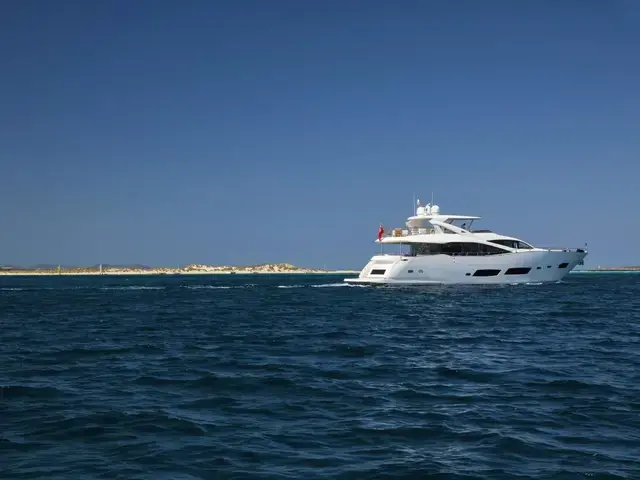 Sunseeker 28M Yacht