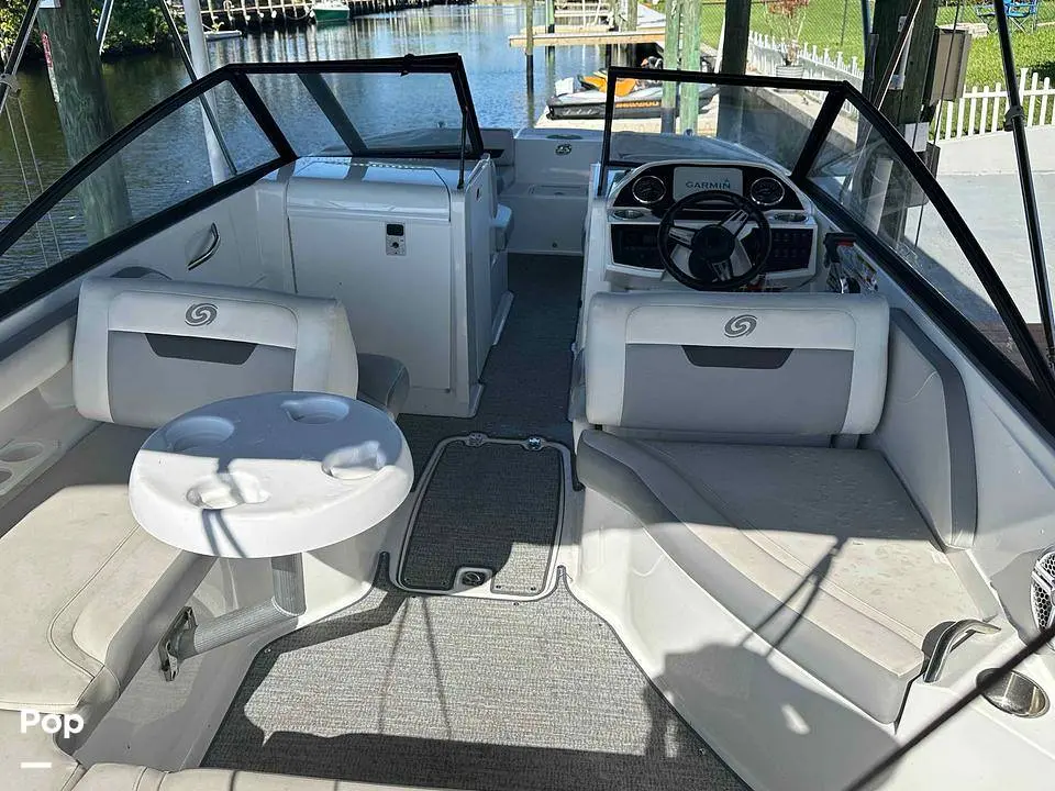 2021 Hurricane sundeck ob 235