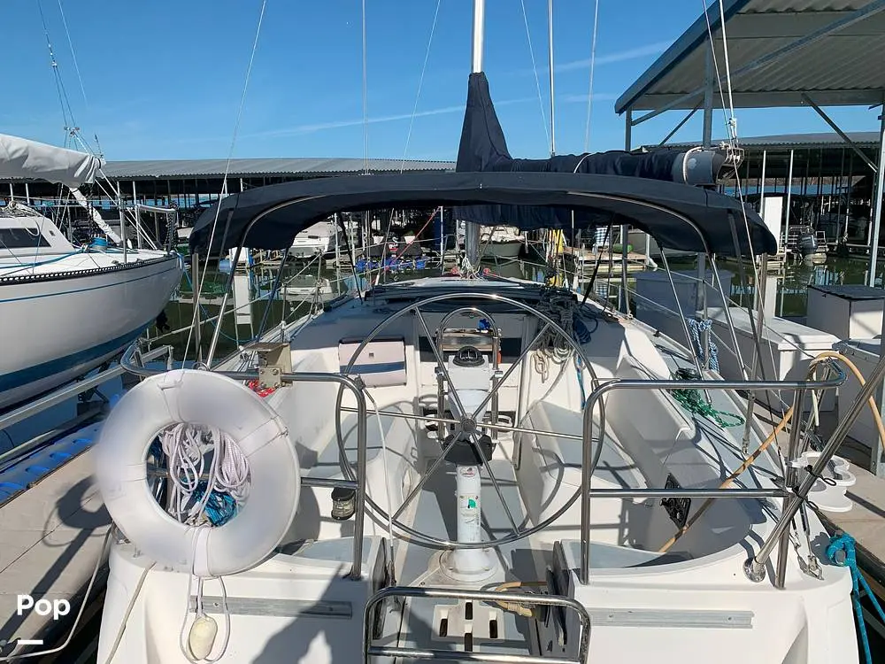 1989 Hunter 33.5