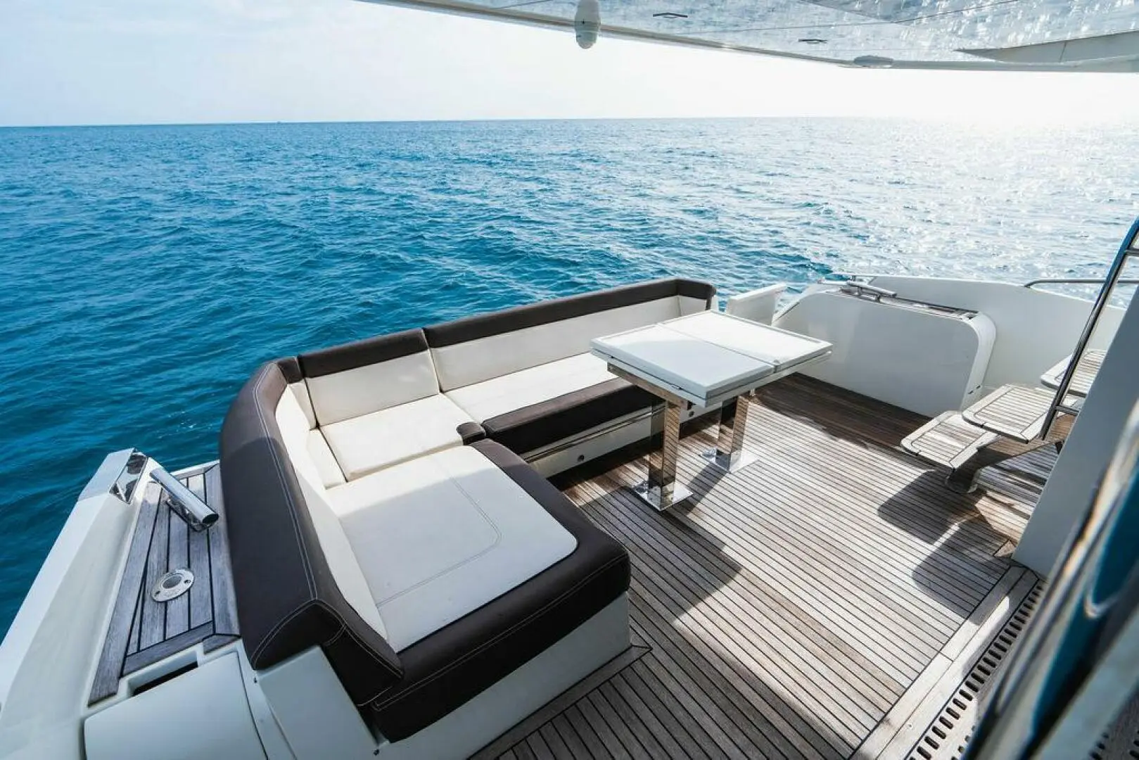 2019 Galeon 550 fly