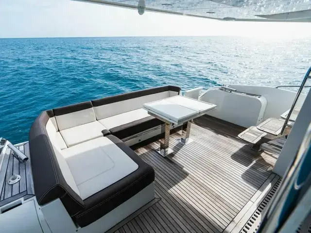 Galeon 550 Fly