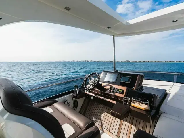 Galeon 550 Fly