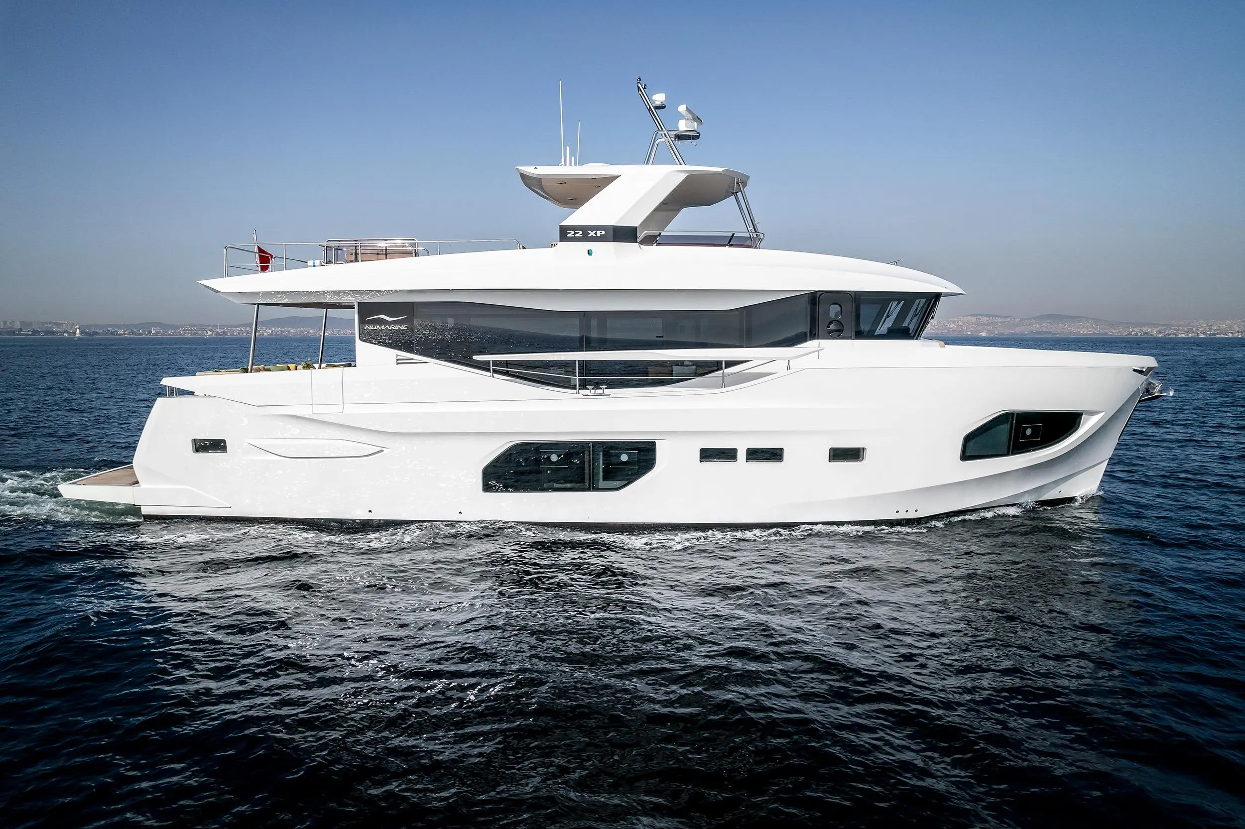 2025 Numarine 72'