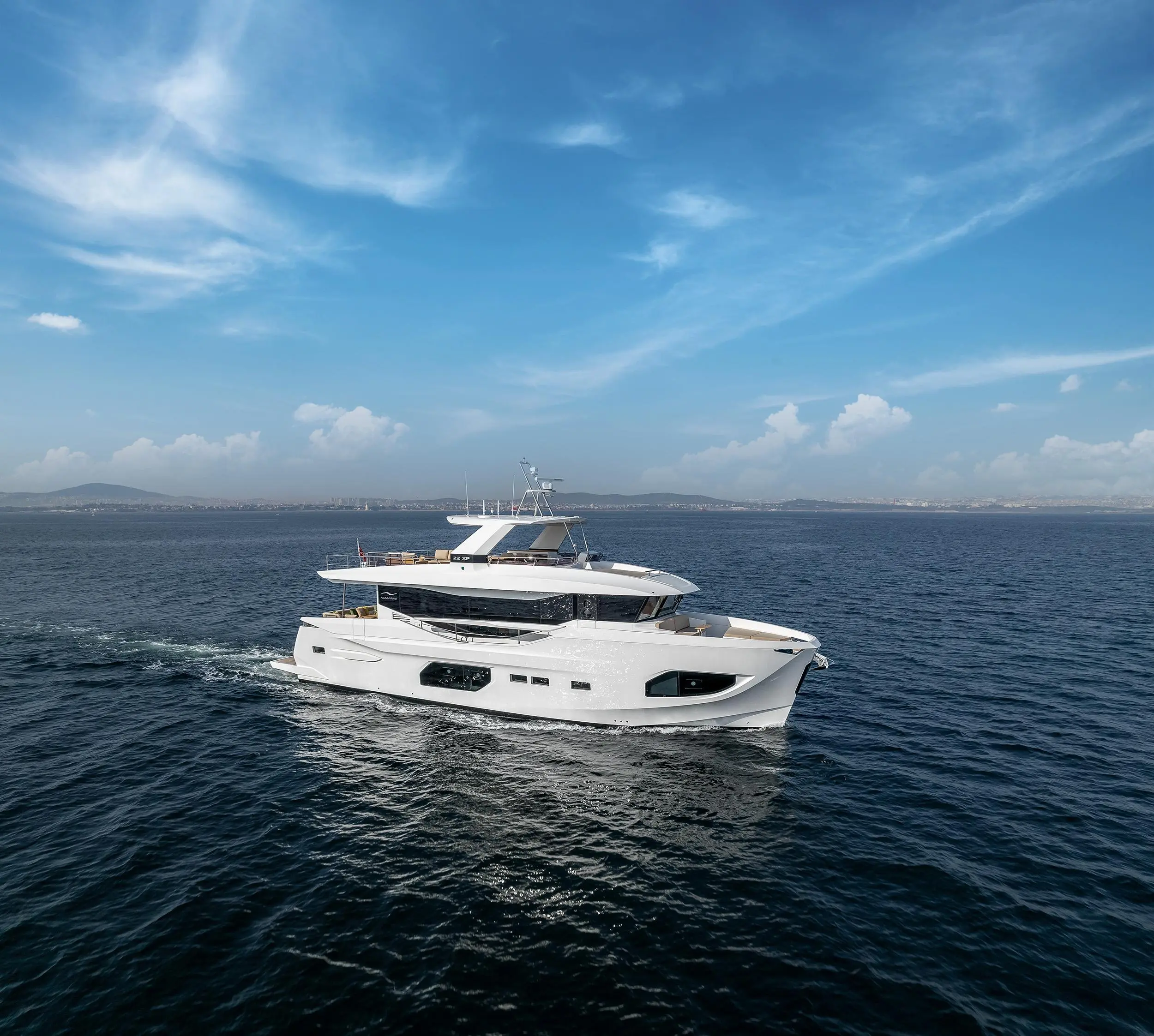 2025 Numarine 72'