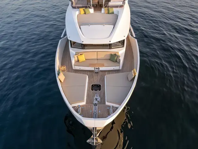 Numarine 72'