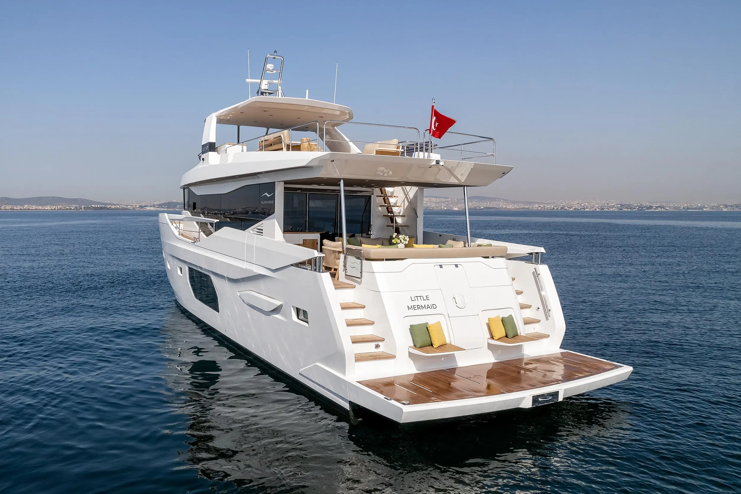 2025 Numarine 72'