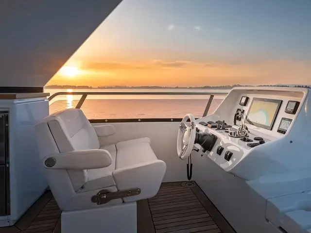 Numarine 72'