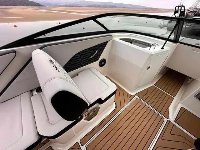 Sea Ray 210 Spx