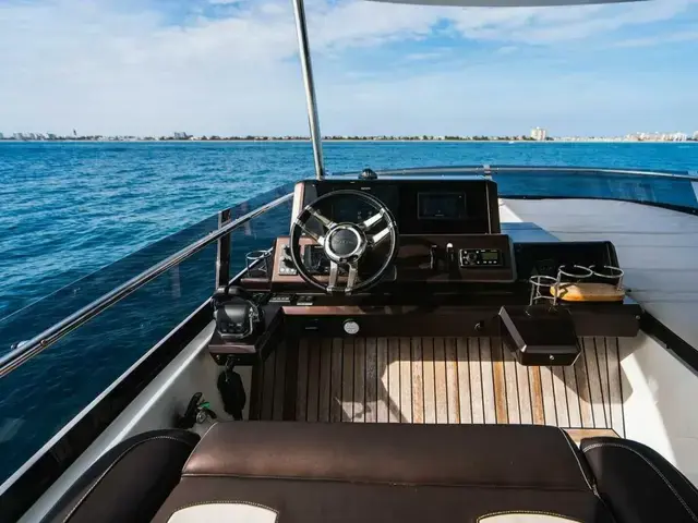 Galeon 550 Fly