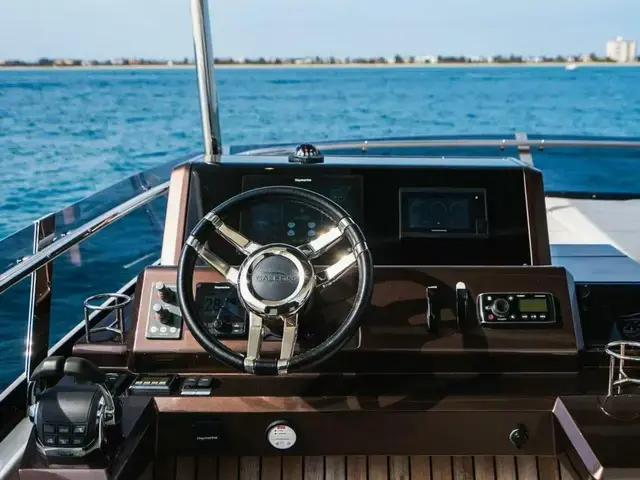 Galeon 550 Fly