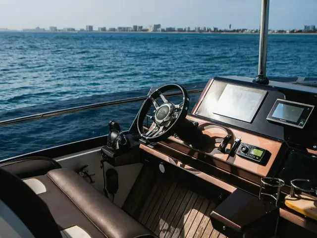 Galeon 550 Fly