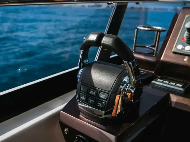 Galeon 550 Fly