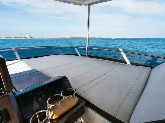 Galeon 550 Fly