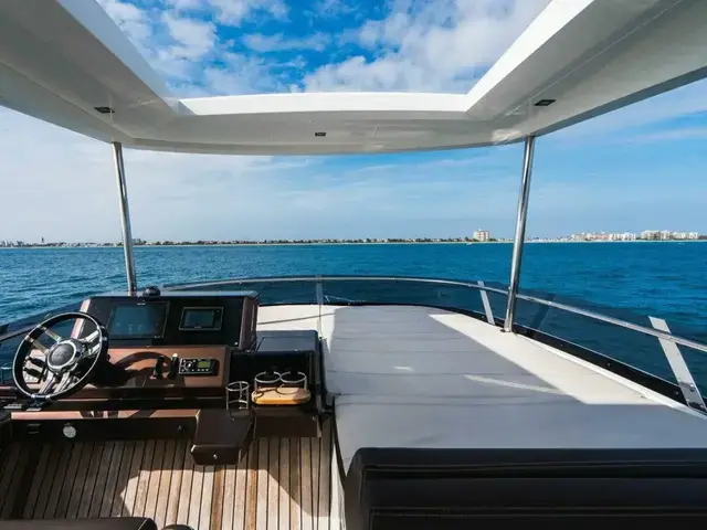 Galeon 550 Fly