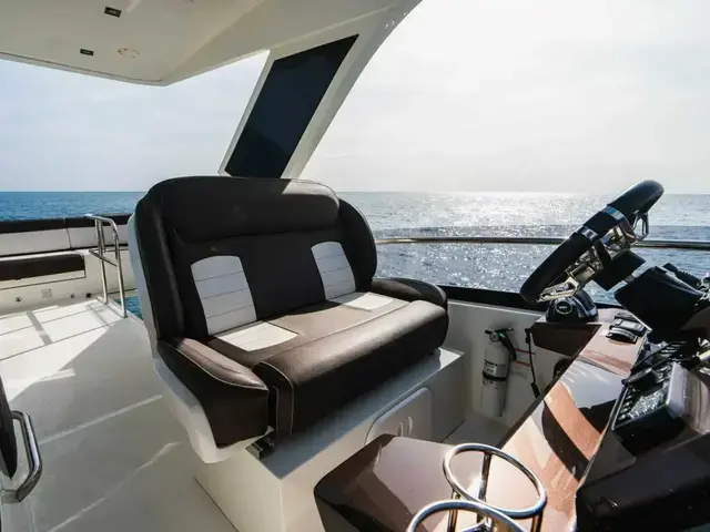 Galeon 550 Fly