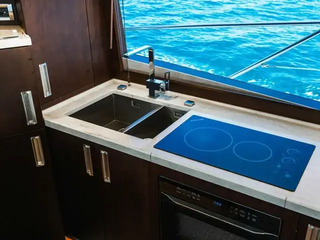 Galeon 550 Fly