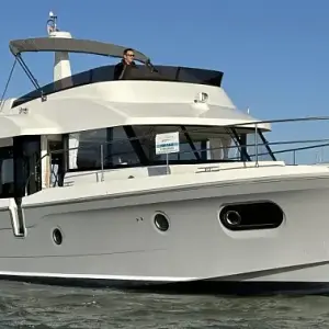 2023 Beneteau Swift Trawler 48