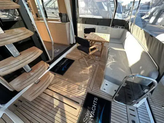 Beneteau Swift Trawler 48