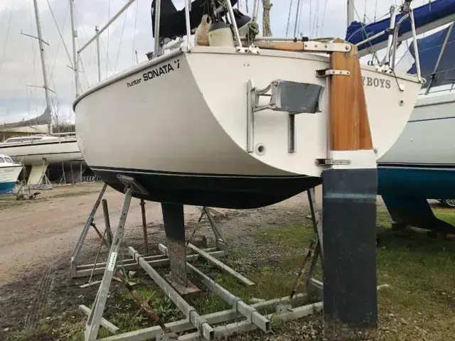 Marlow Hunter Hunter 22