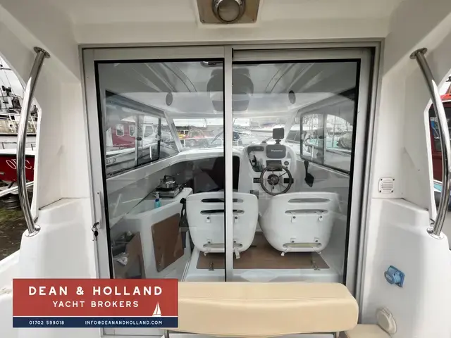 Beneteau Antares 6