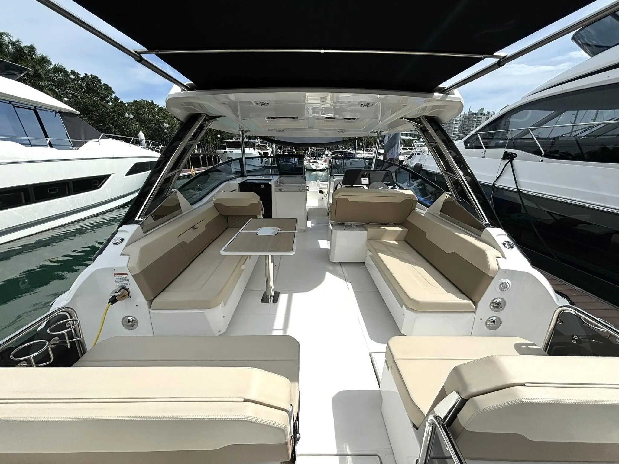 2023 Aquila 32 sport