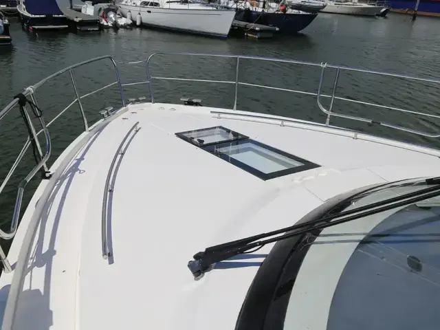 Sealine F 42