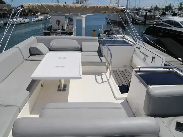 Sealine F 42