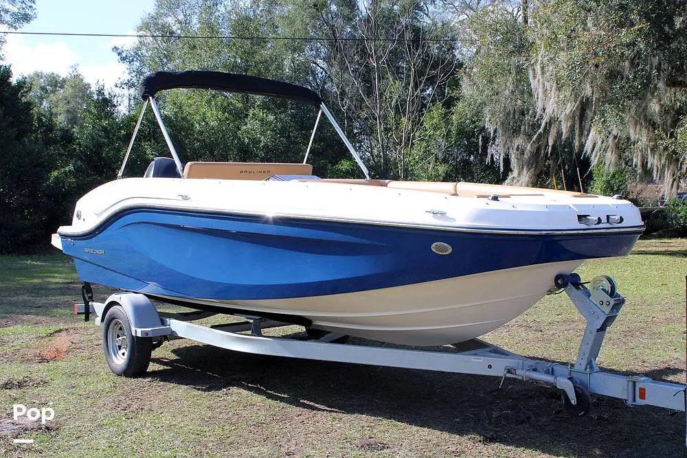 2023 Bayliner dx 2000