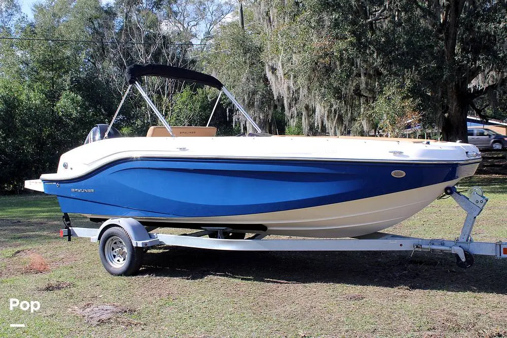 2023 Bayliner dx 2000