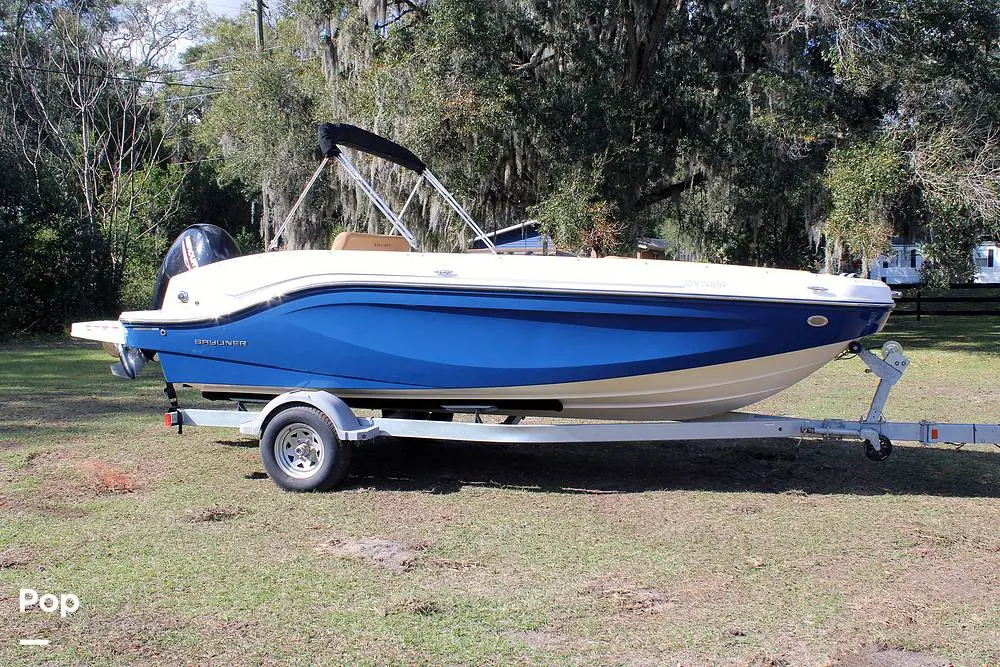 2023 Bayliner dx 2000