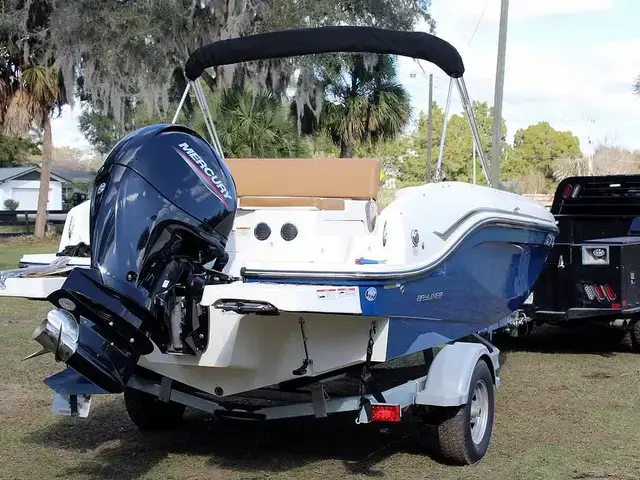 Bayliner Dx 2000