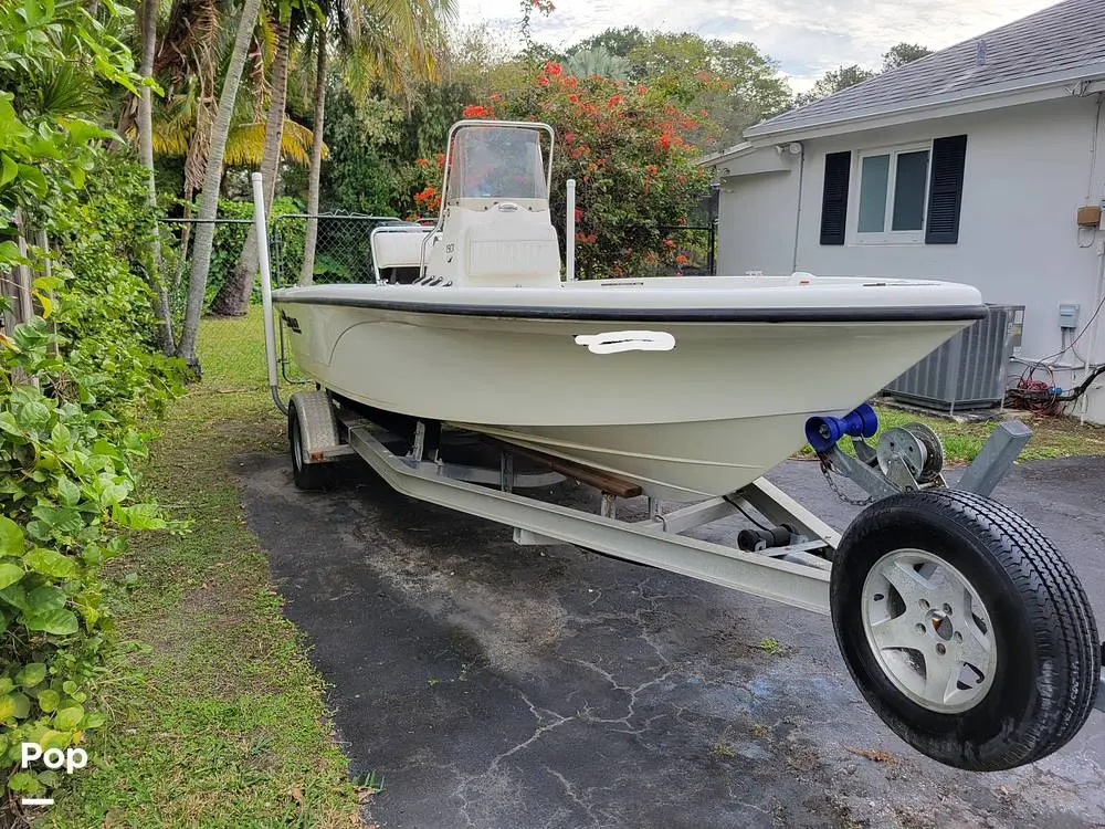 2009 Mako 1901 tunnel inshore