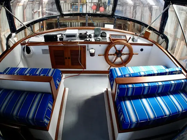 Albin 43 Trawler