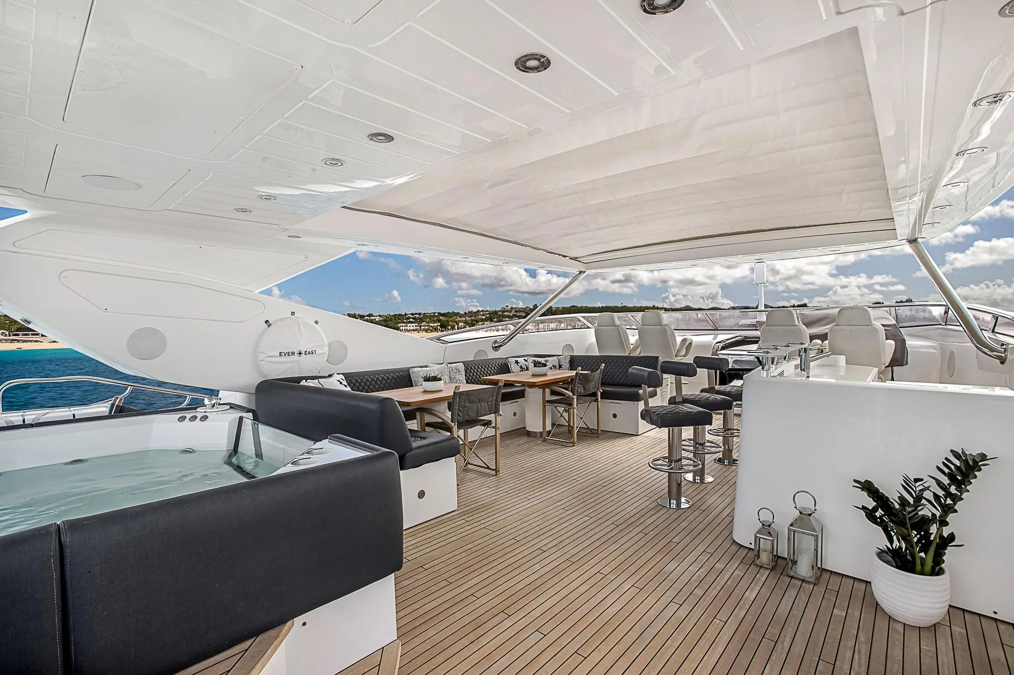 2013 Sunseeker 115 sport yacht